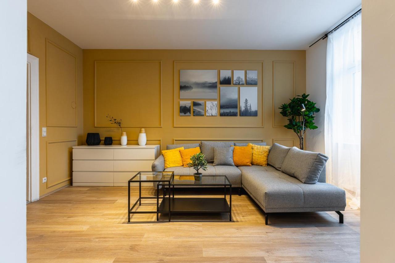 Stylish 1 Bedroom Apartment Near Hannovamarkt Wina Bagian luar foto